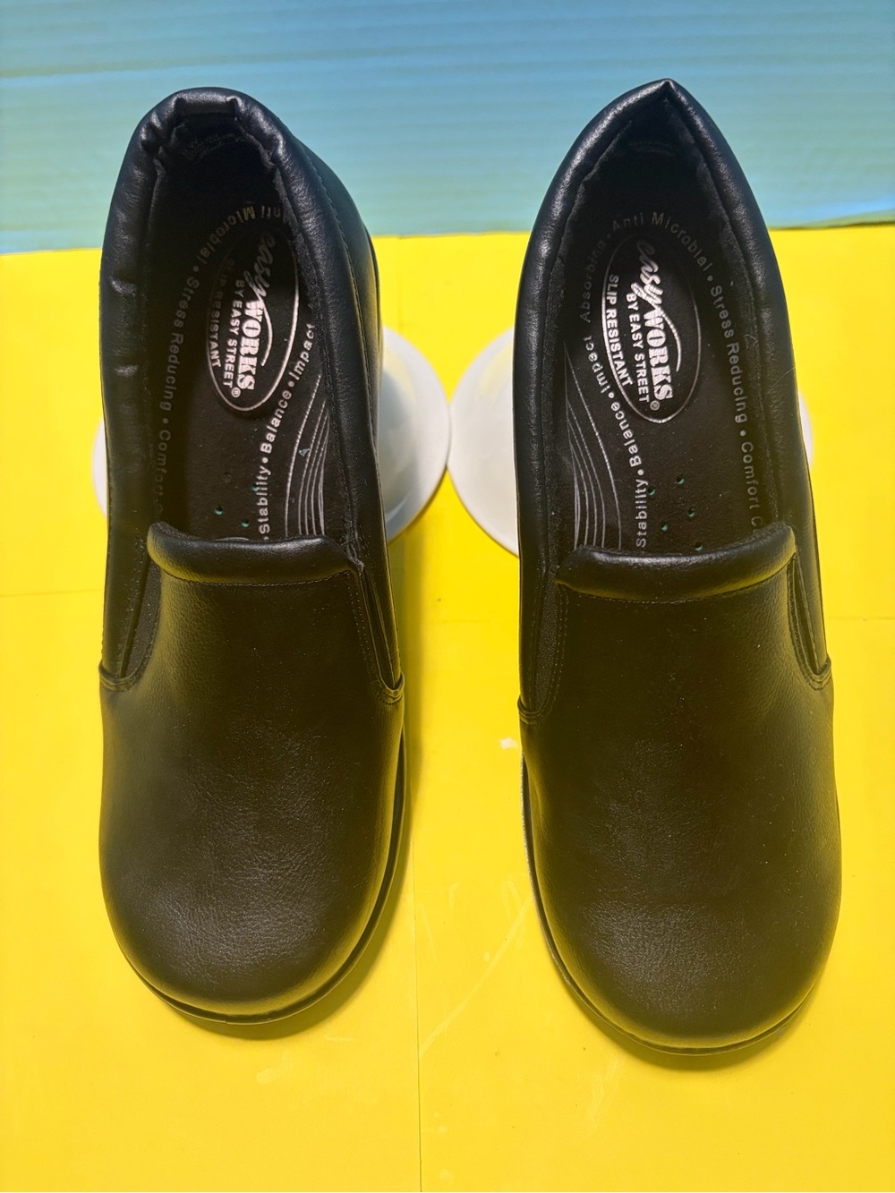 NWT EasyWorks by Easy Street Slip Resistant Slip-On Work Shoes Womens 9W Black